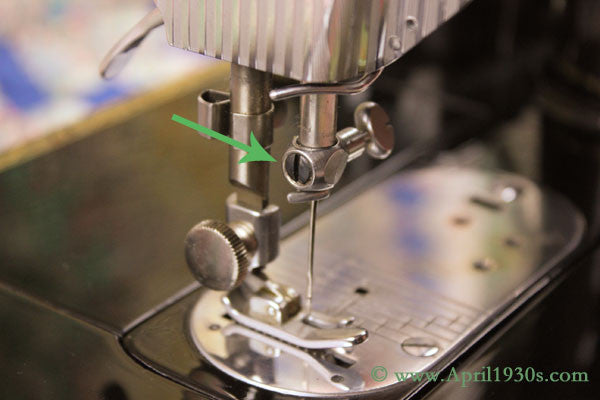 Screw, Singer Featherweight Needle Clamp Set Screw (Vintage Original)