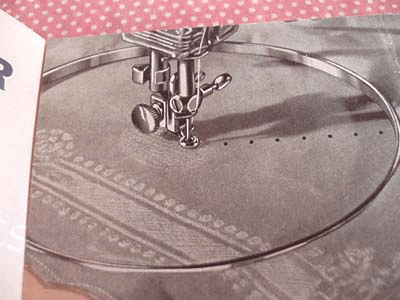 Singer Featherweight Embroidery & Darning Foot (Vintage Original)