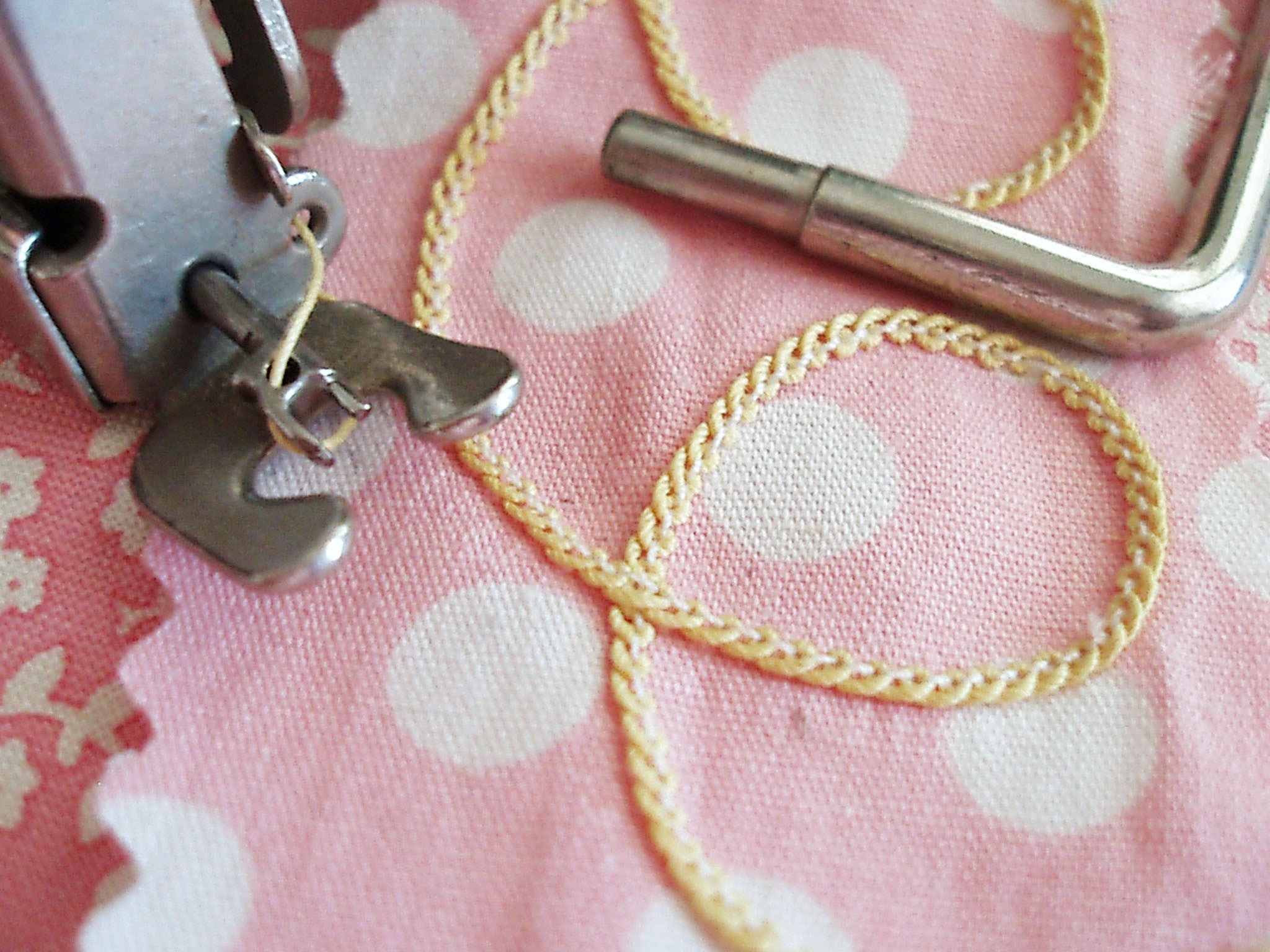 Single Thread Embroidery Attachment, Singer (Vintage Original)