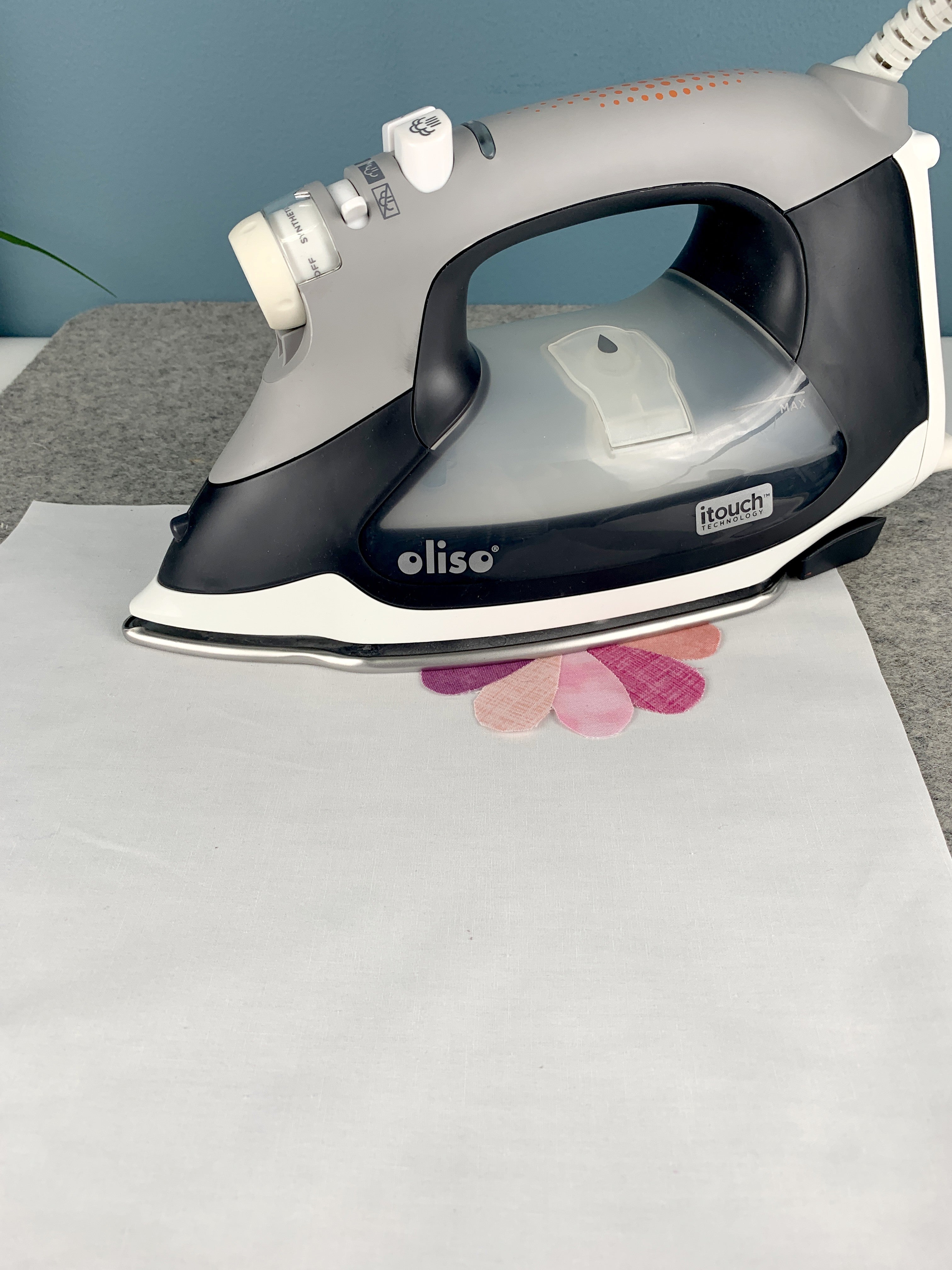 Appli-Fuse Silicone 12" x 18" Applique Mat