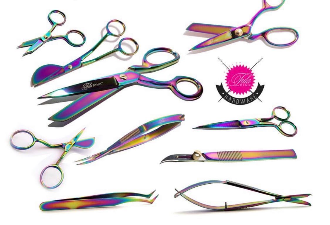 Tula Pink Hardware EZ Stitch Snip With Hook Blade - 4.5 Inch