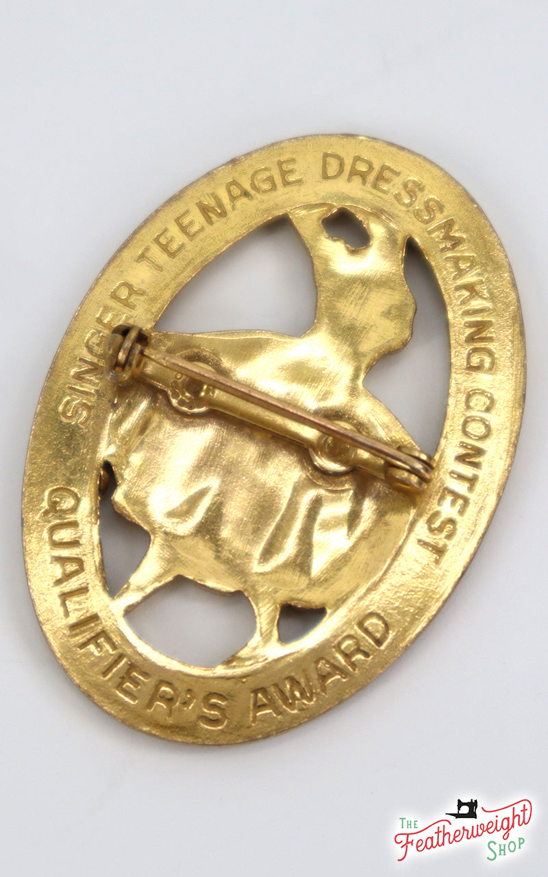Qualifier's Pin, Singer Dressmaking Contest - RARE Singer (Vintage Original)