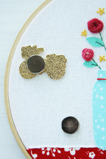 Needle Minder, VINTAGE BICYCLE by Flamingo Toes