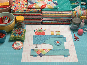 Sew Simple Shapes, VINTAGE HOUSEWIFE by Lori Holt of Bee in My Bonnet