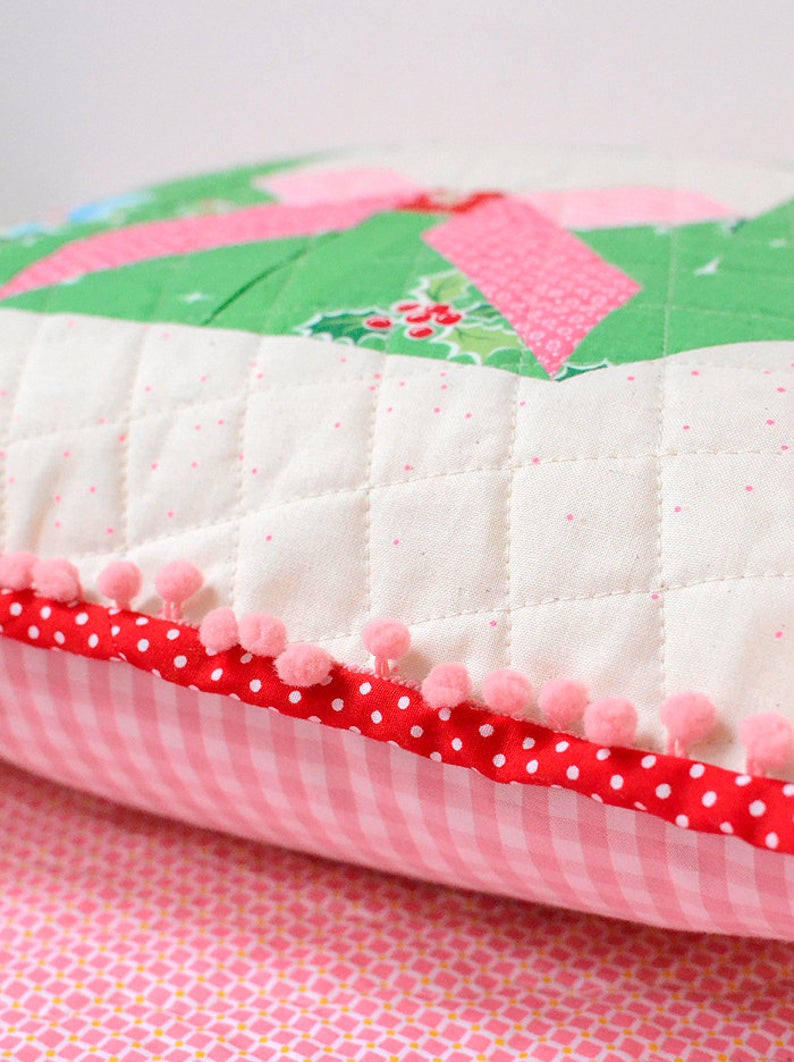 Pattern, Tis The Season Pillow Cover / MINI Quilt by Ellis & Higgs (digital download)