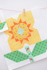 Pattern, Daffodil Flower Quilt Block by Ellis & Higgs (digital download)