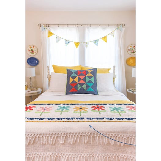 PATTERN BOOK, Quilter's Cottage by Lori Holt