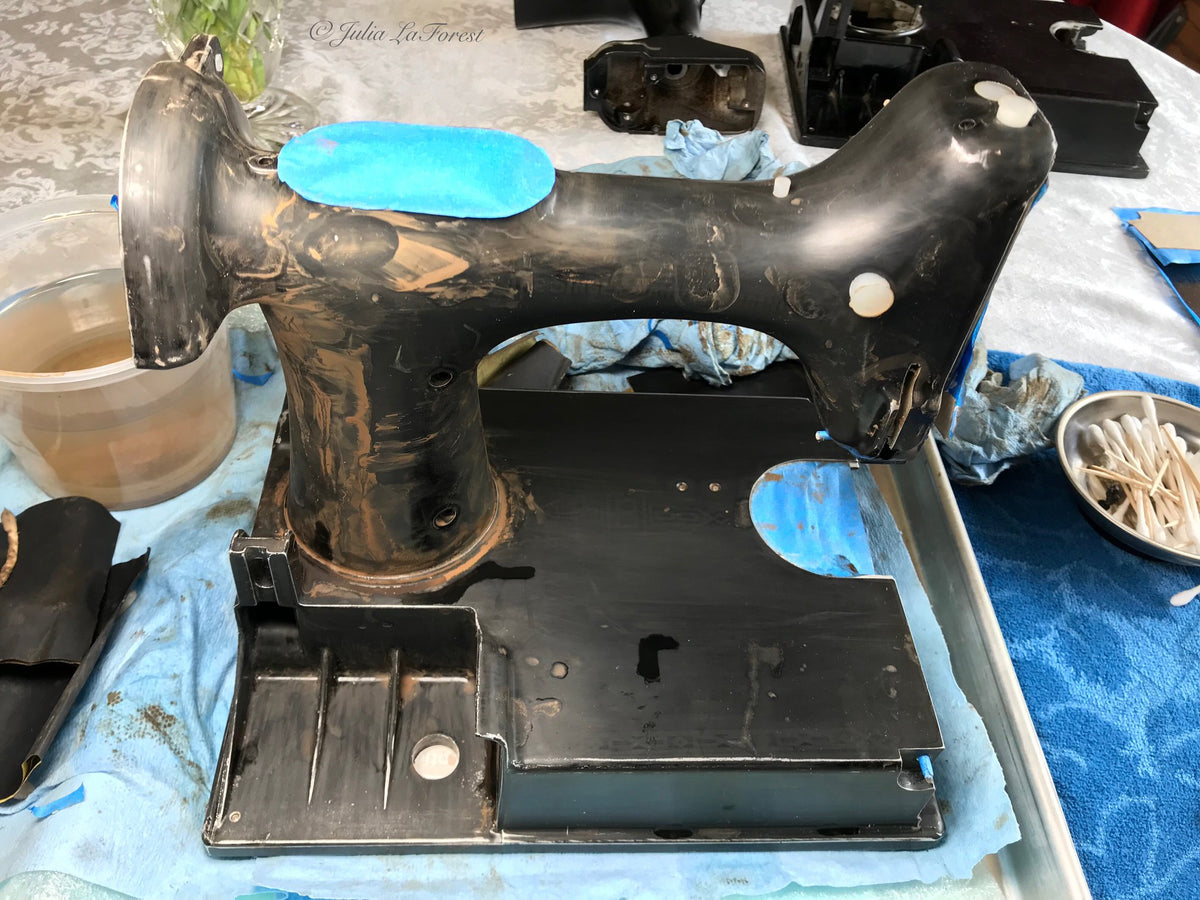 Restore Along Part 20 – The Singer Featherweight Shop