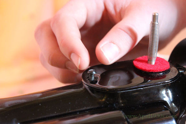 How to Loosen the Spool Pin Coverplate if the Screw is Too Tight