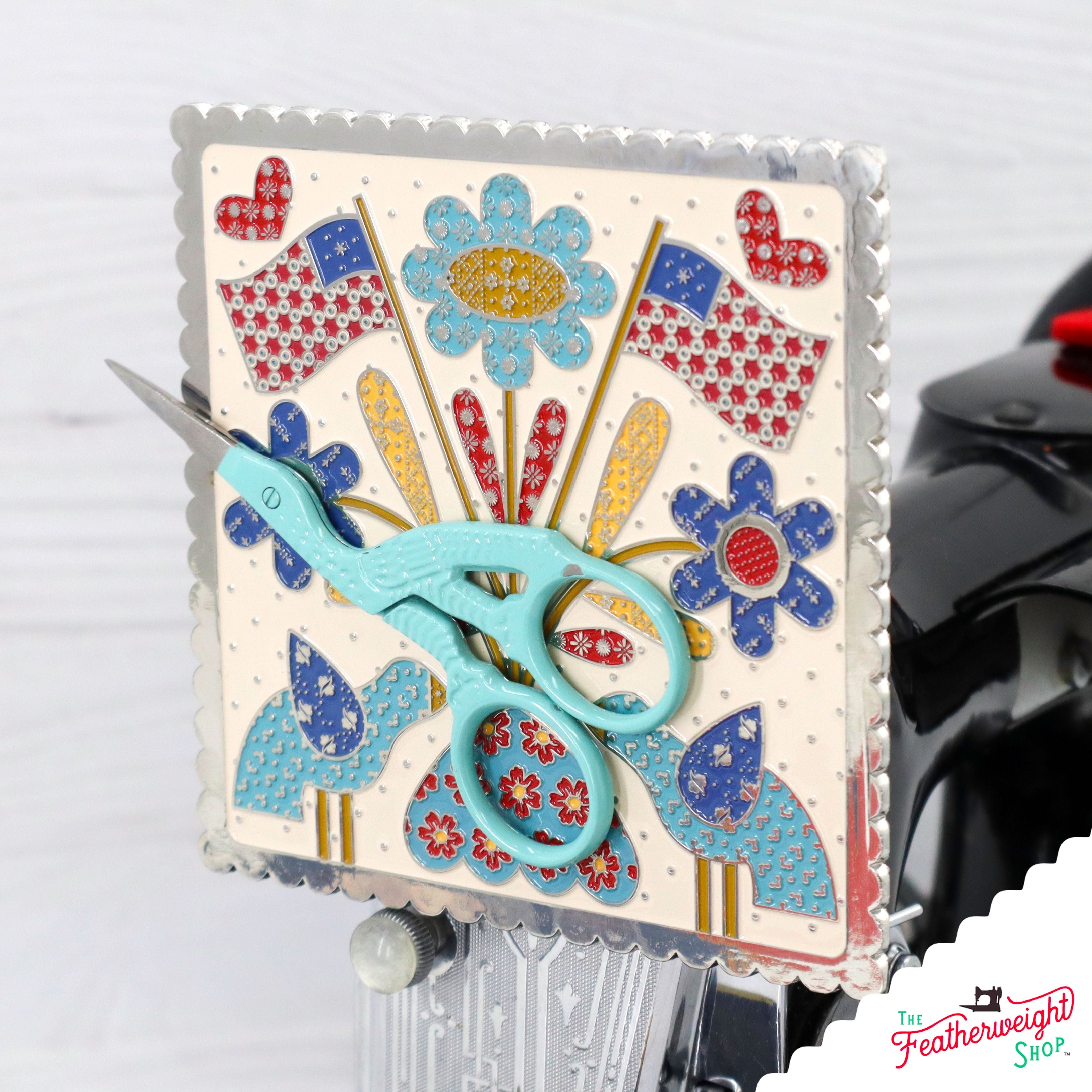 Scissor Minder, Americana by Lori Holt – The Singer Featherweight Shop