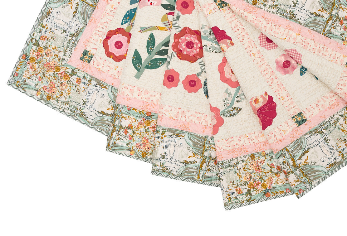 PATTERN, JARDIN DE ROSES Quilt by The Vintage Spool