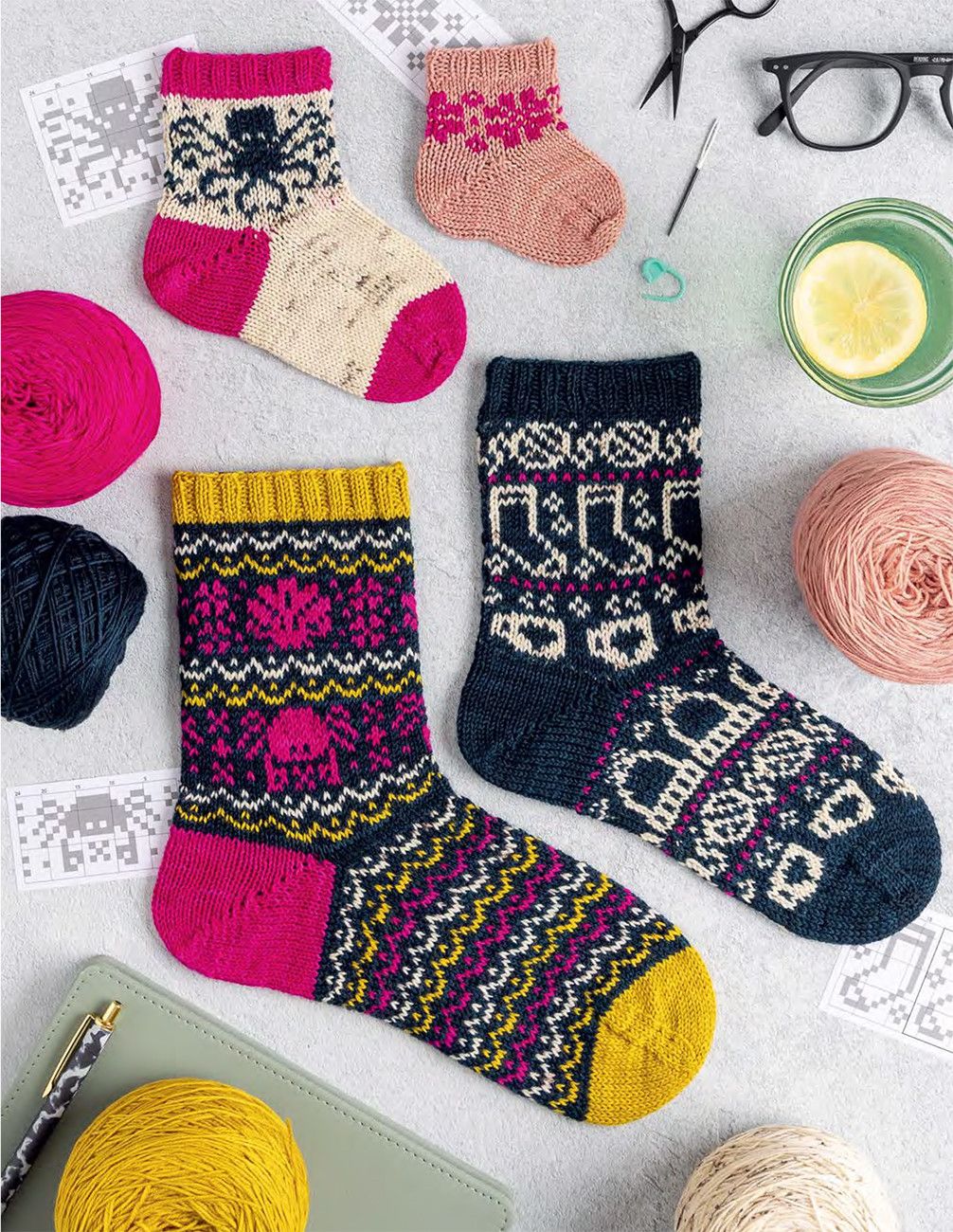 PATTERN BOOK, DOODLE KNIT DIRECTORY by Jamie Lomax