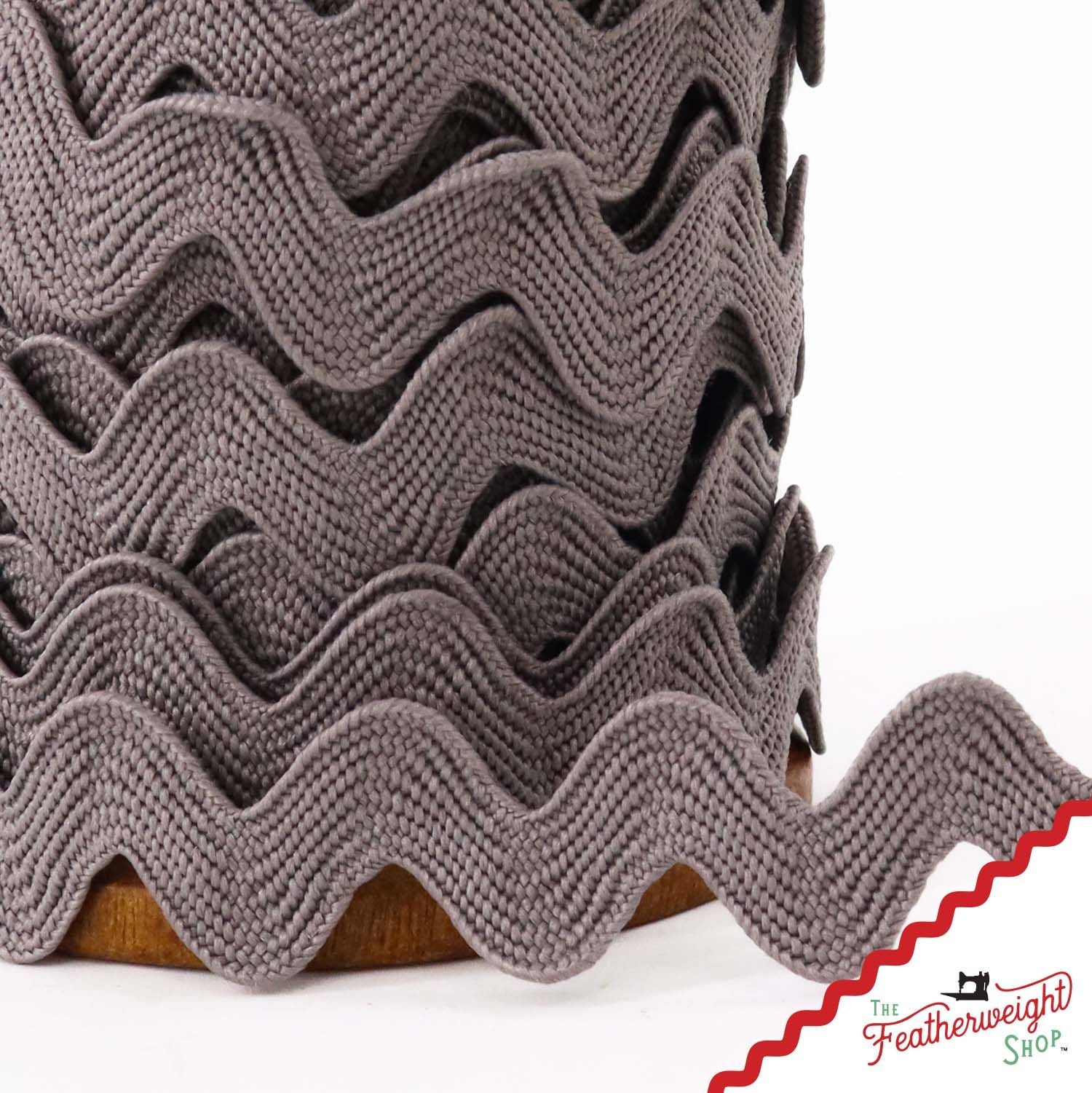 5/8" Inch RUSTIC Vintage Trim Large RIC RAC by Lori Holt (by the yard)