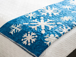 Load image into Gallery viewer, PATTERN, Cozy Up Snowflake Quilt by Bluebird Patterns
