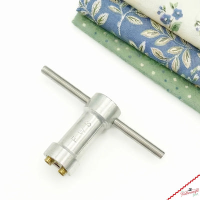 Thread Jam Removal Tool, COMMON SIZE for Singer Featherweight 221, 222, & 301