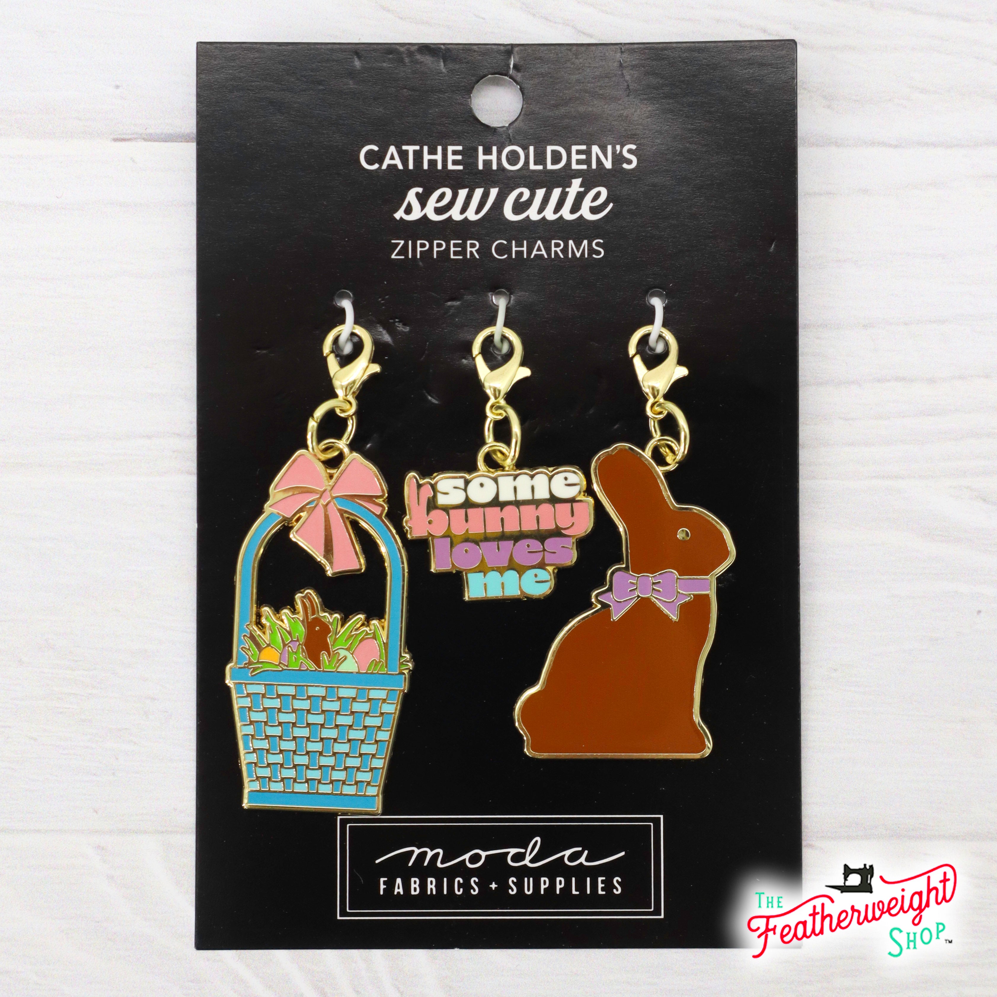 CDL Hand Stitched Mini Basket チャーム付き Enamel Charm Zipper Pull - EASTER BASKET, BUNNY RABBIT, LOVES ME