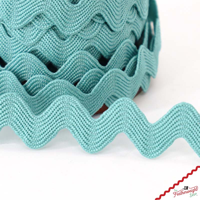 5/8" Inch COTTAGE VINTAGE TRIM Large RIC RAC by Lori Holt (by the yard)