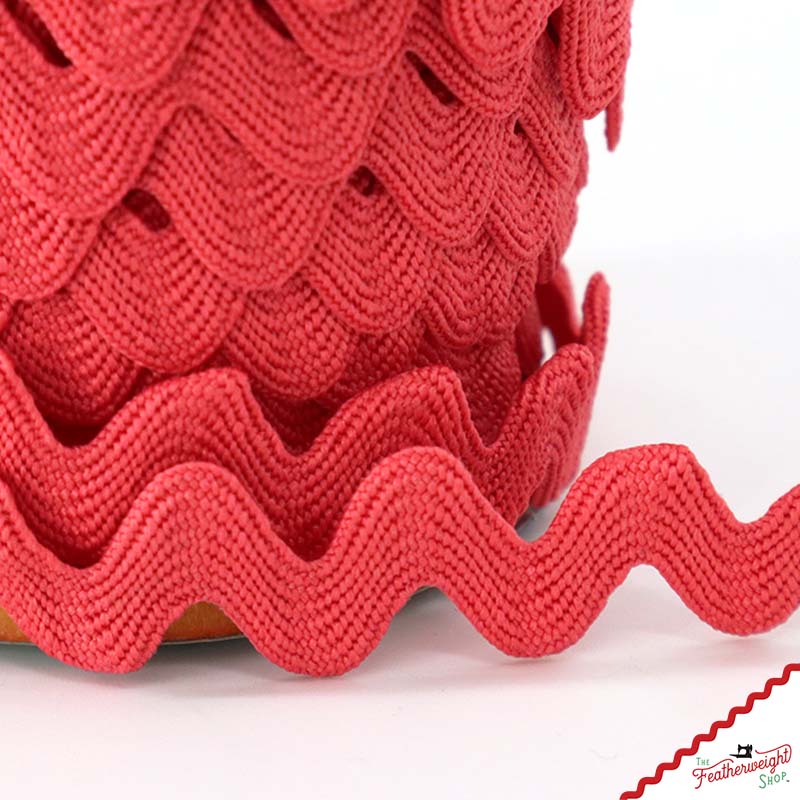 5/8" Inch JAZZBERRY JAM VINTAGE TRIM Large RIC RAC by Lori Holt (by the yard)