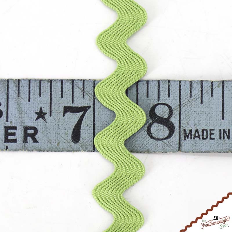 5/8" Inch LETTUCE Vintage Trim Large RIC RAC by Lori Holt (by the yard)