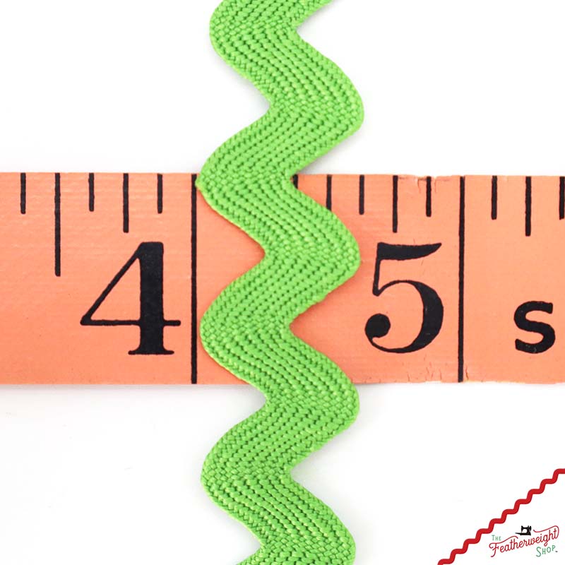 5/8" Inch RILEY GREEN VINTAGE TRIM Large RIC RAC by Lori Holt (by the yard)