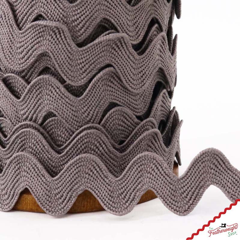 5/8" Inch RUSTIC Vintage Trim Large RIC RAC by Lori Holt (by the yard)