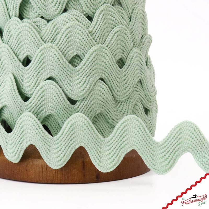 5/8" Inch SAGE Vintage Trim Large RIC RAC by Lori Holt (by the yard)
