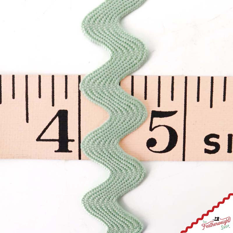 5/8" Inch SAGE Vintage Trim Large RIC RAC by Lori Holt (by the yard)