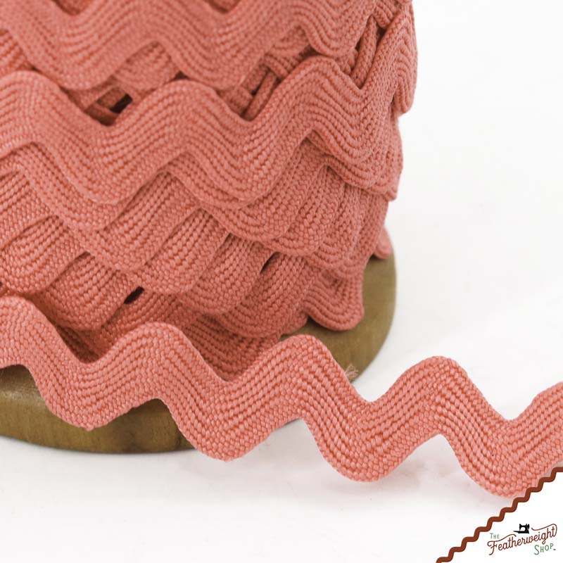 5/8" Inch TEA ROSE VINTAGE TRIM Large RIC RAC by Lori Holt (by the yard)