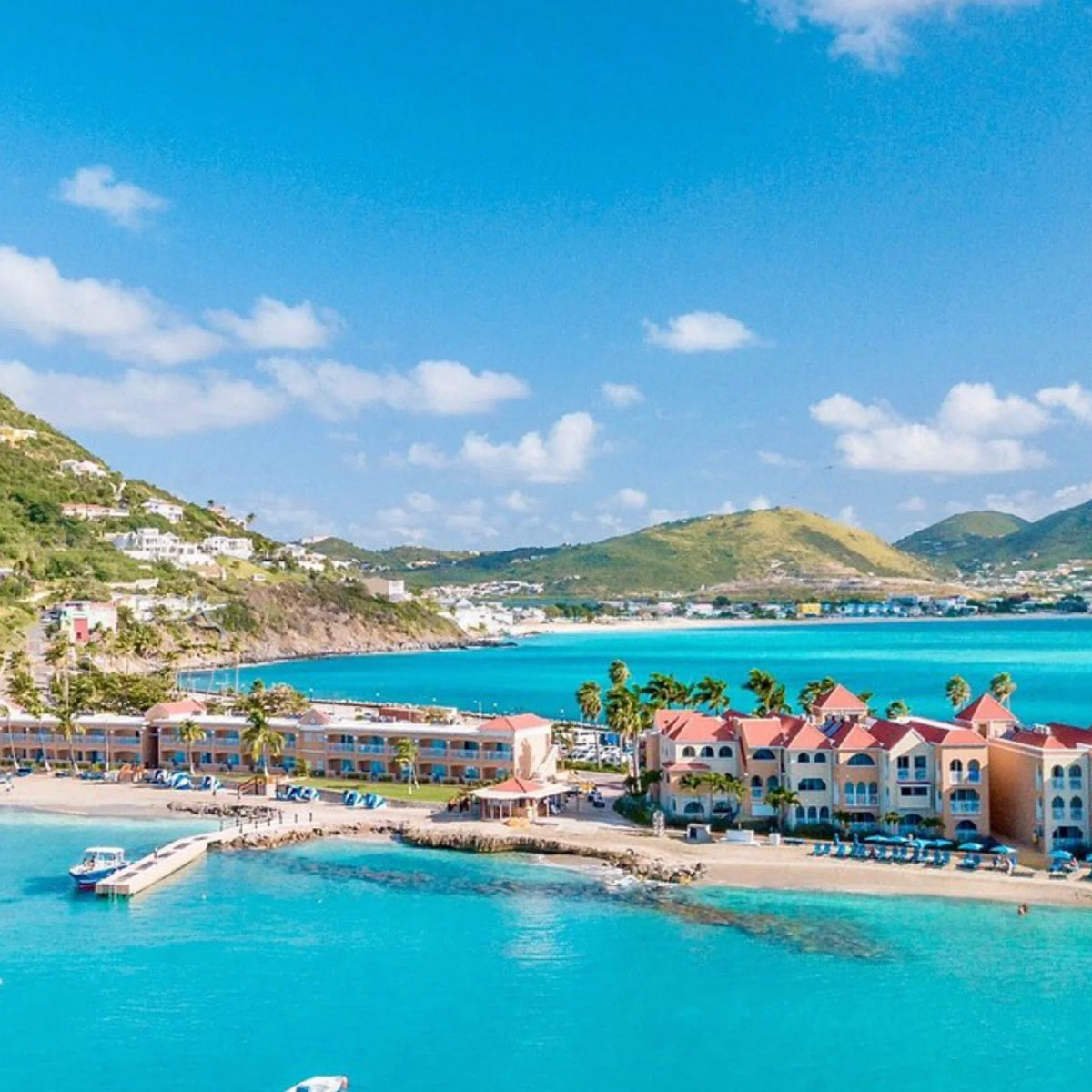 Turquoise water and beach at Philipsburg, St. Maarten