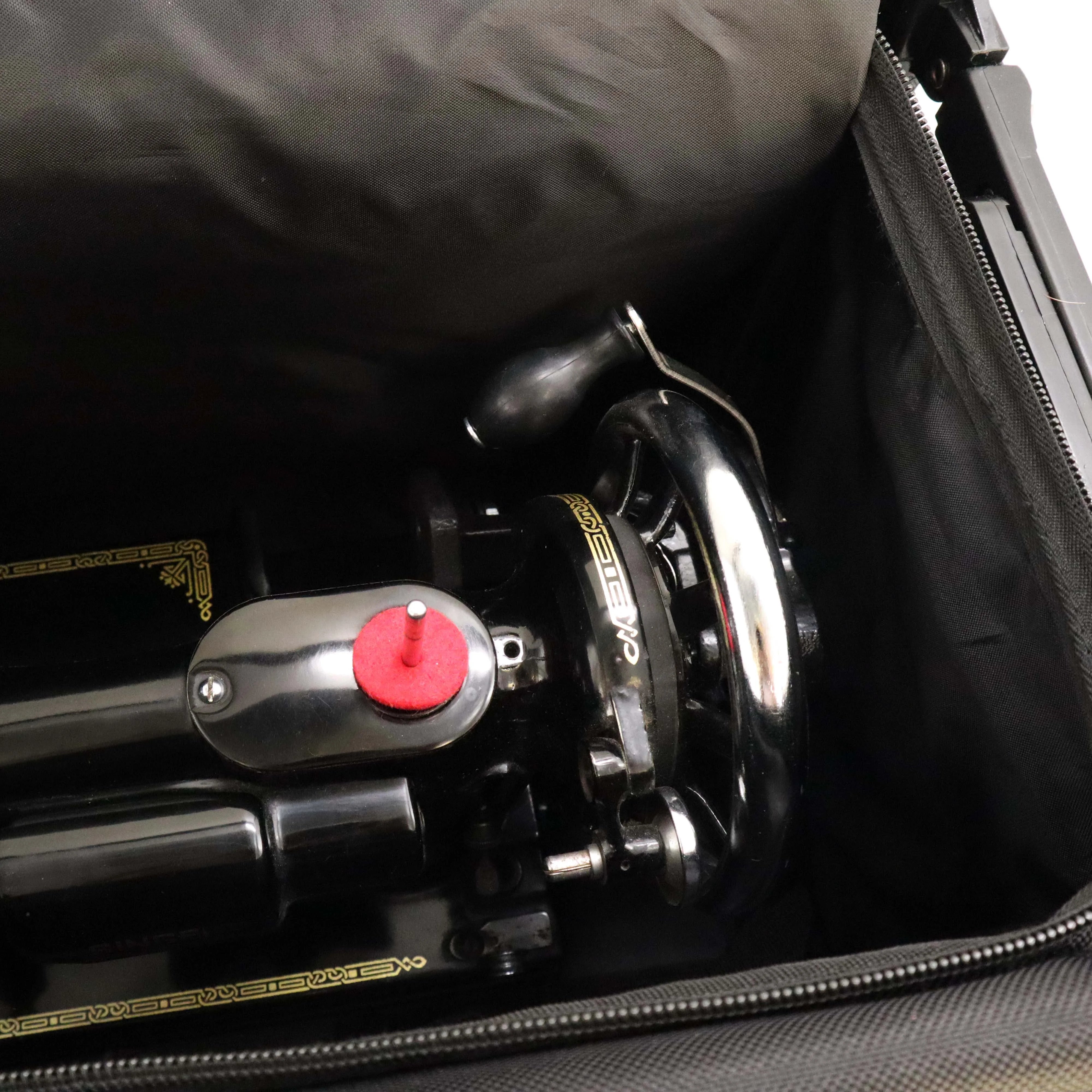 BAG, Featherweight Flyer Rolling Tote by Tutto fits Singer Featherweight 221 & 222