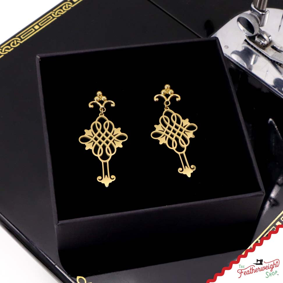 Jewelry, Singer Featherweight CELTIC KNOT Gold, EARRINGS