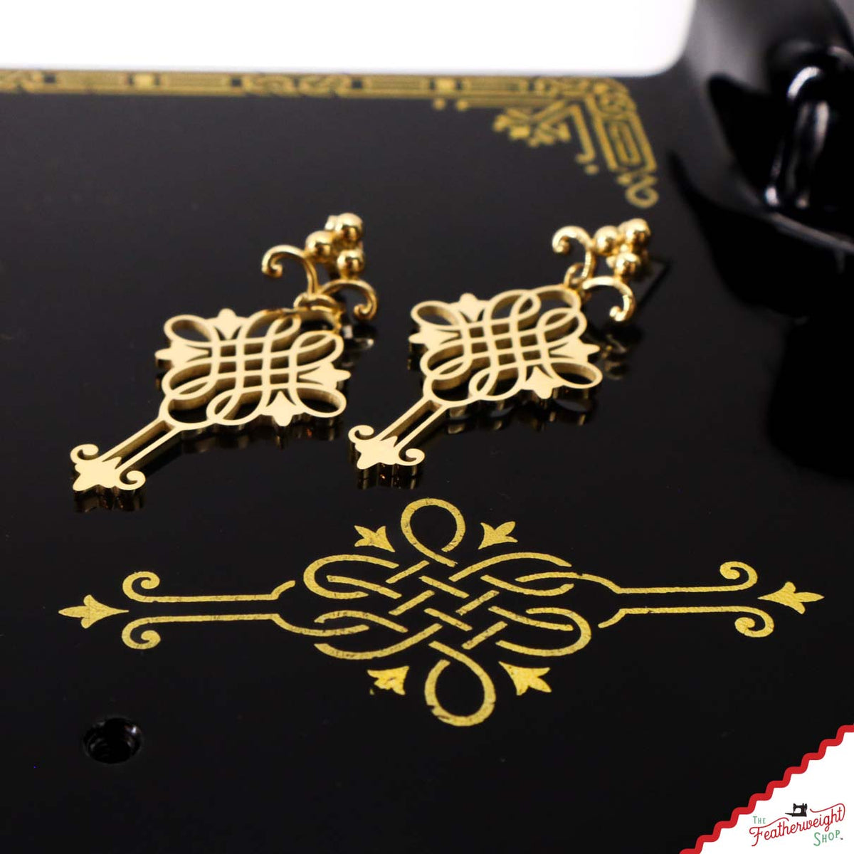 Jewelry, Singer Featherweight CELTIC KNOT Gold, EARRINGS