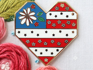 Load image into Gallery viewer, Needle Minder, Sweet Freedom Heart by Flamingo Toes