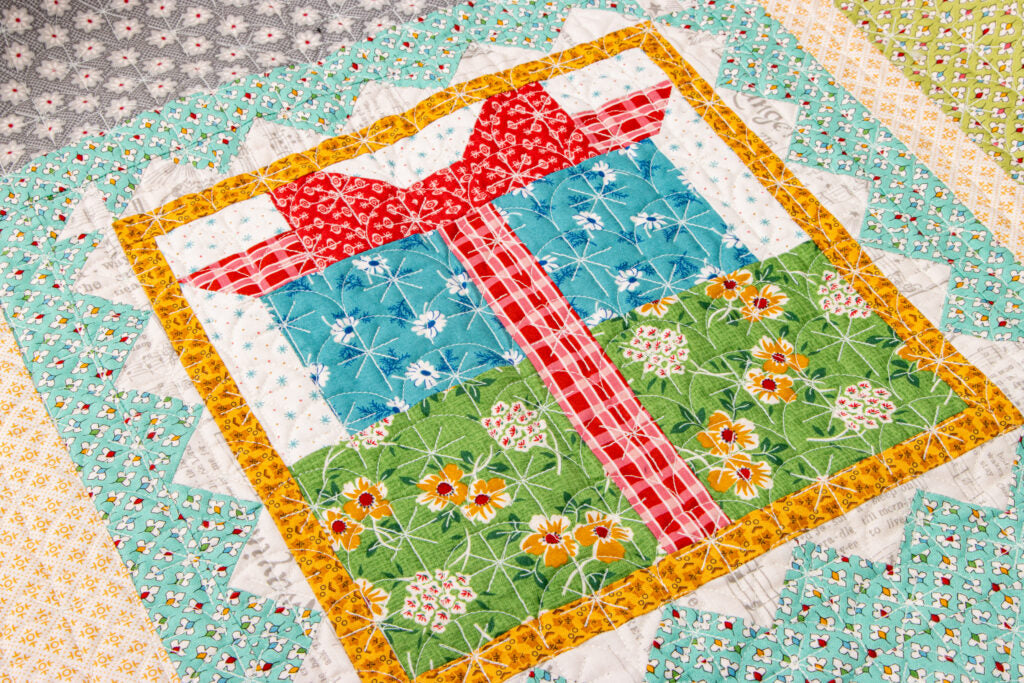 PATTERN, Presents Christmas Stocking Quilt Seeds ~  No. 4 Block by Lori Holt