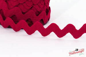 5/8" Inch SCHOOLHOUSE RED VINTAGE TRIM Large RIC RAC by Lori Holt (by the yard)