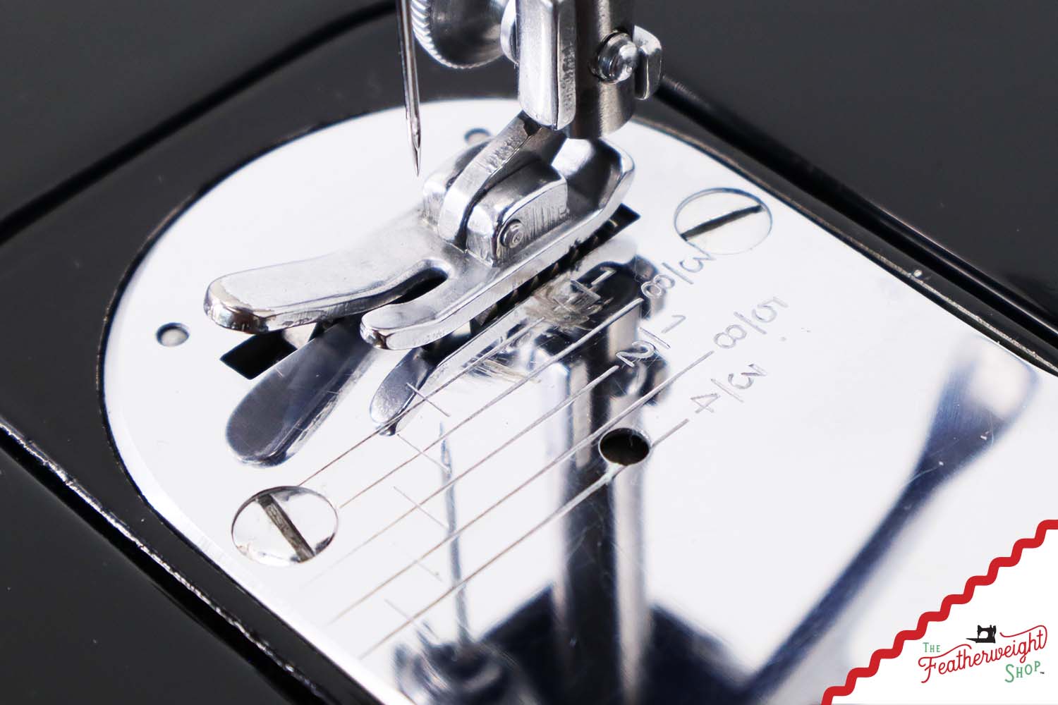 Singer Featherweight 222K Sewing Machine - EL6855**, 1956