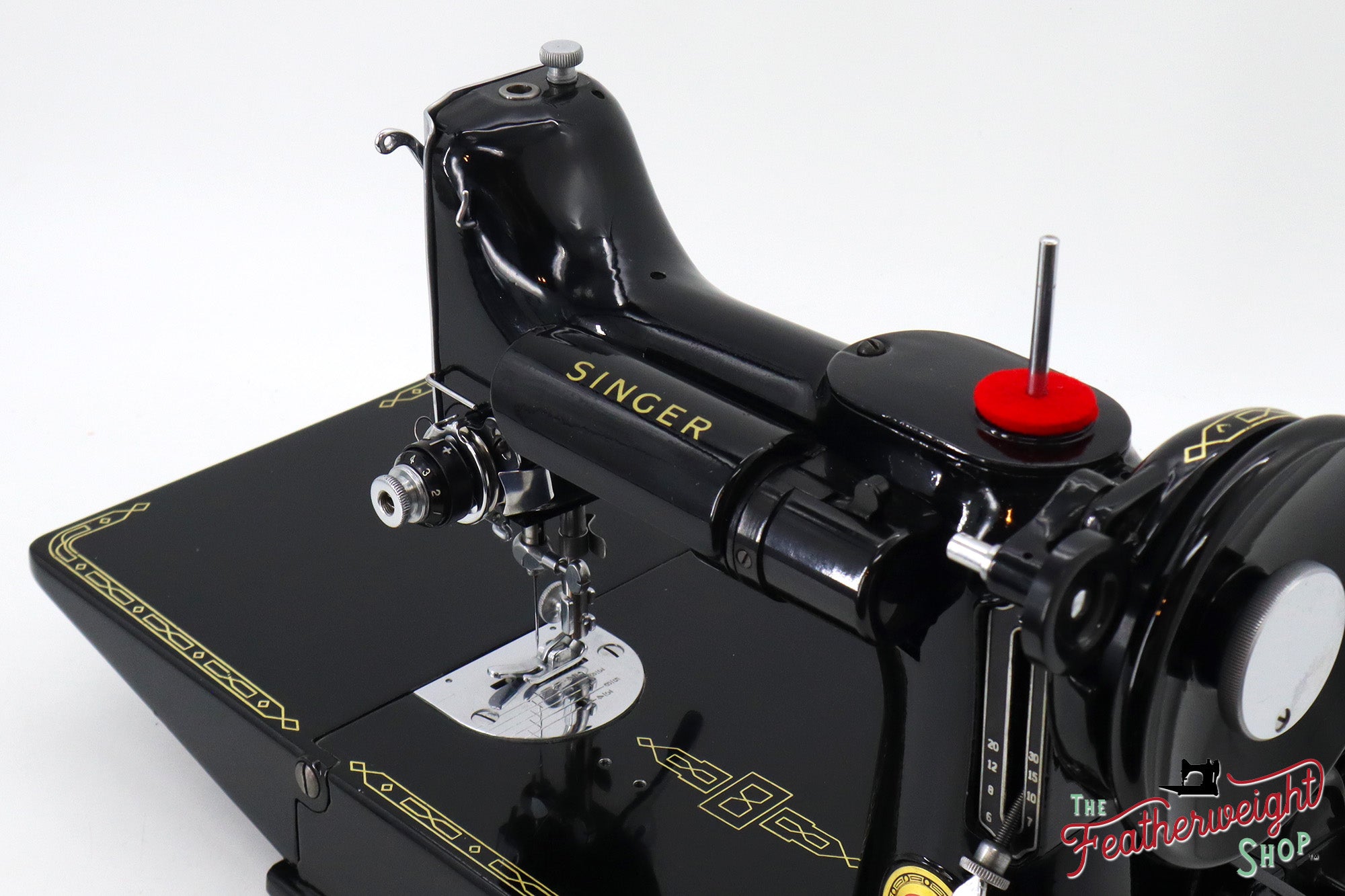 Singer Featherweight 221K Sewing Machine, RED "S" - ES648***