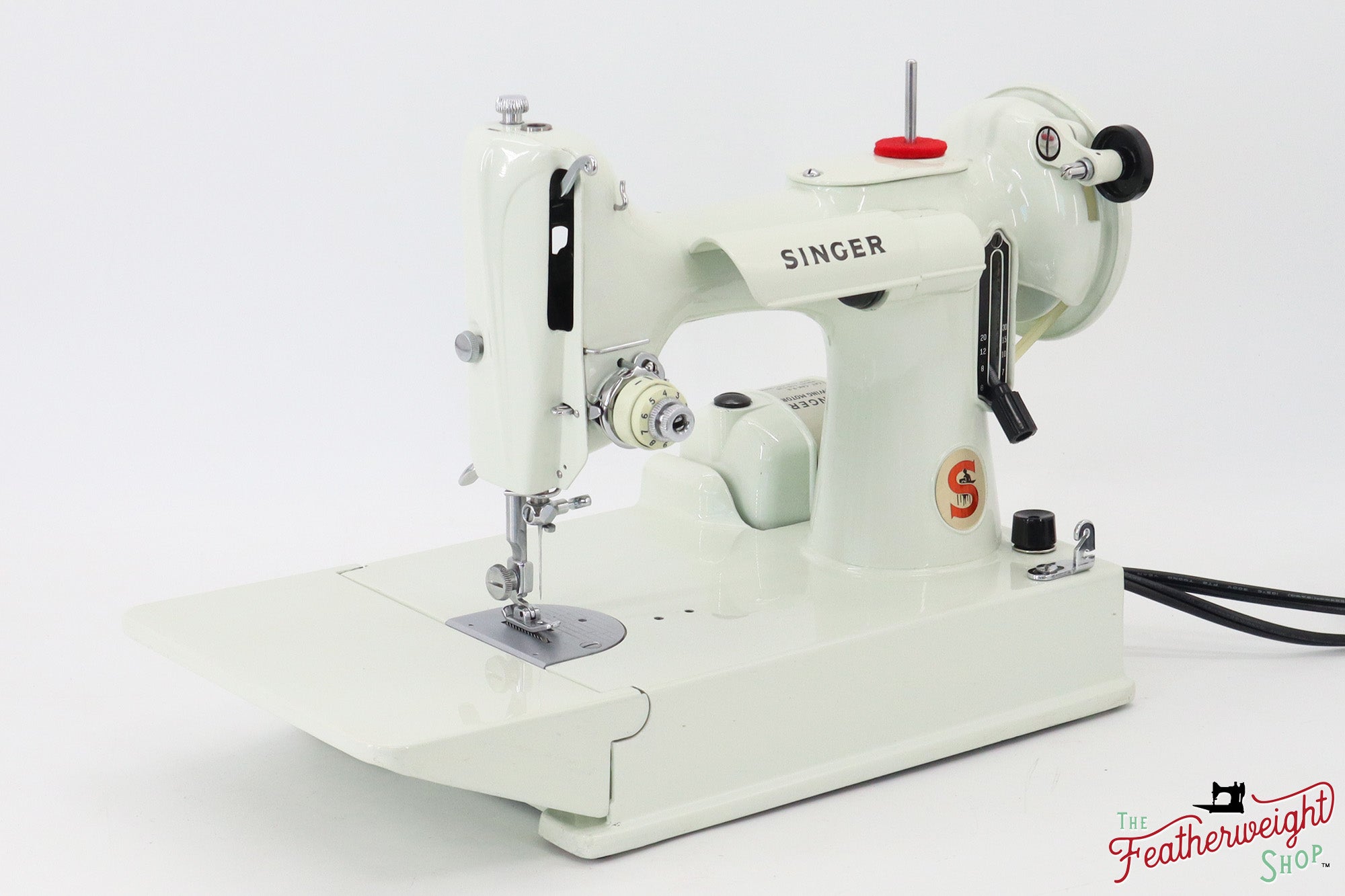 Singer Featherweight 221K Sewing Machine, WHITE EY853