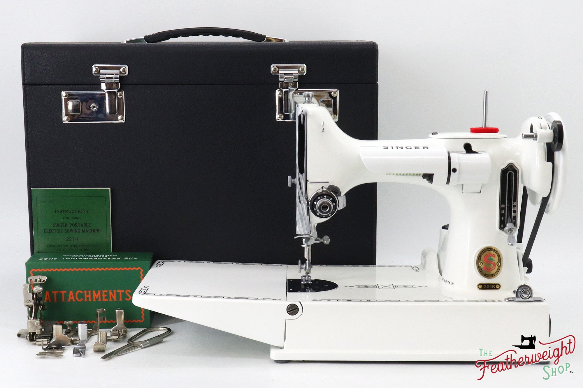 Singer Featherweight 221K, Red 'S', ES2448** - Fully Restored in White