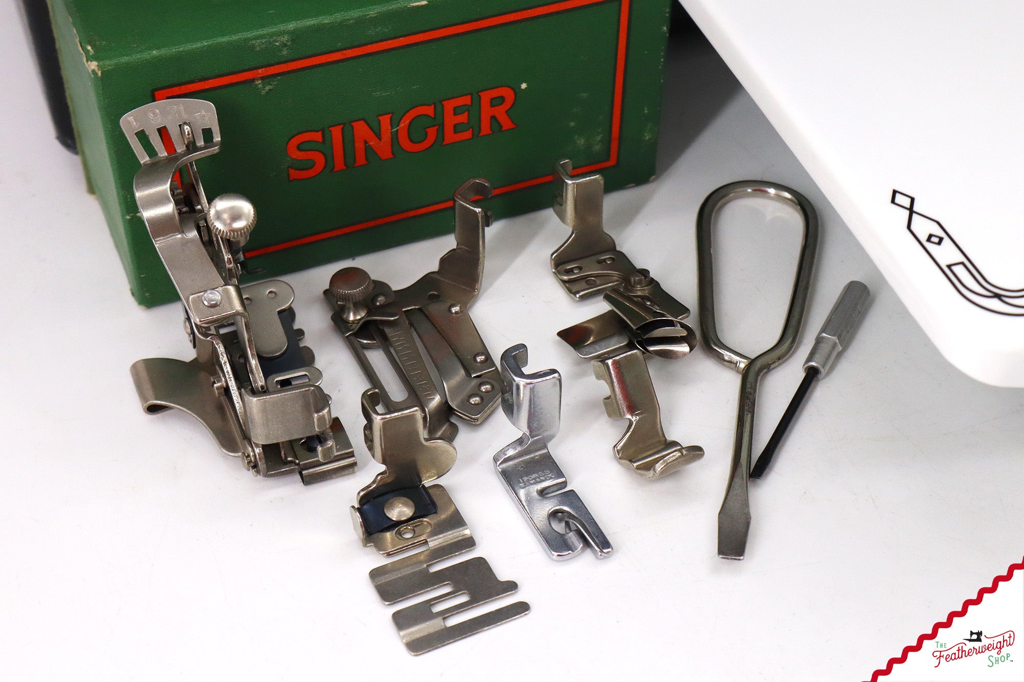 Singer Featherweight 221K - EJ213*** - Fully Restored in White