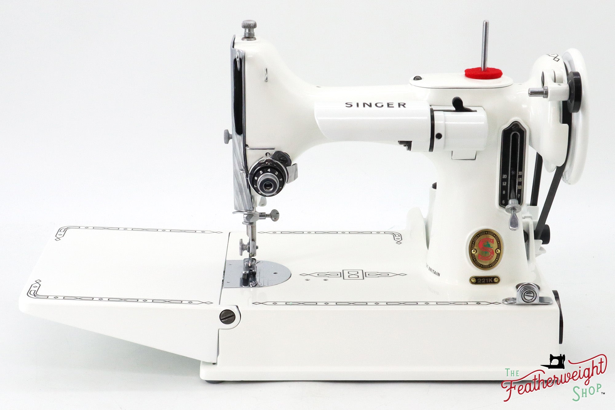 Singer Featherweight 221K, Red 'S', ES2448** - Fully Restored in White