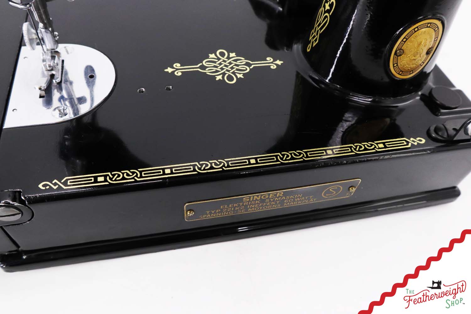 Singer Featherweight Swedish 221K Sewing Machine, EH2399**