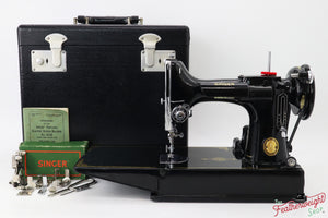 Singer Featherweight 221K Sewing Machine, 1952 - EH3733**