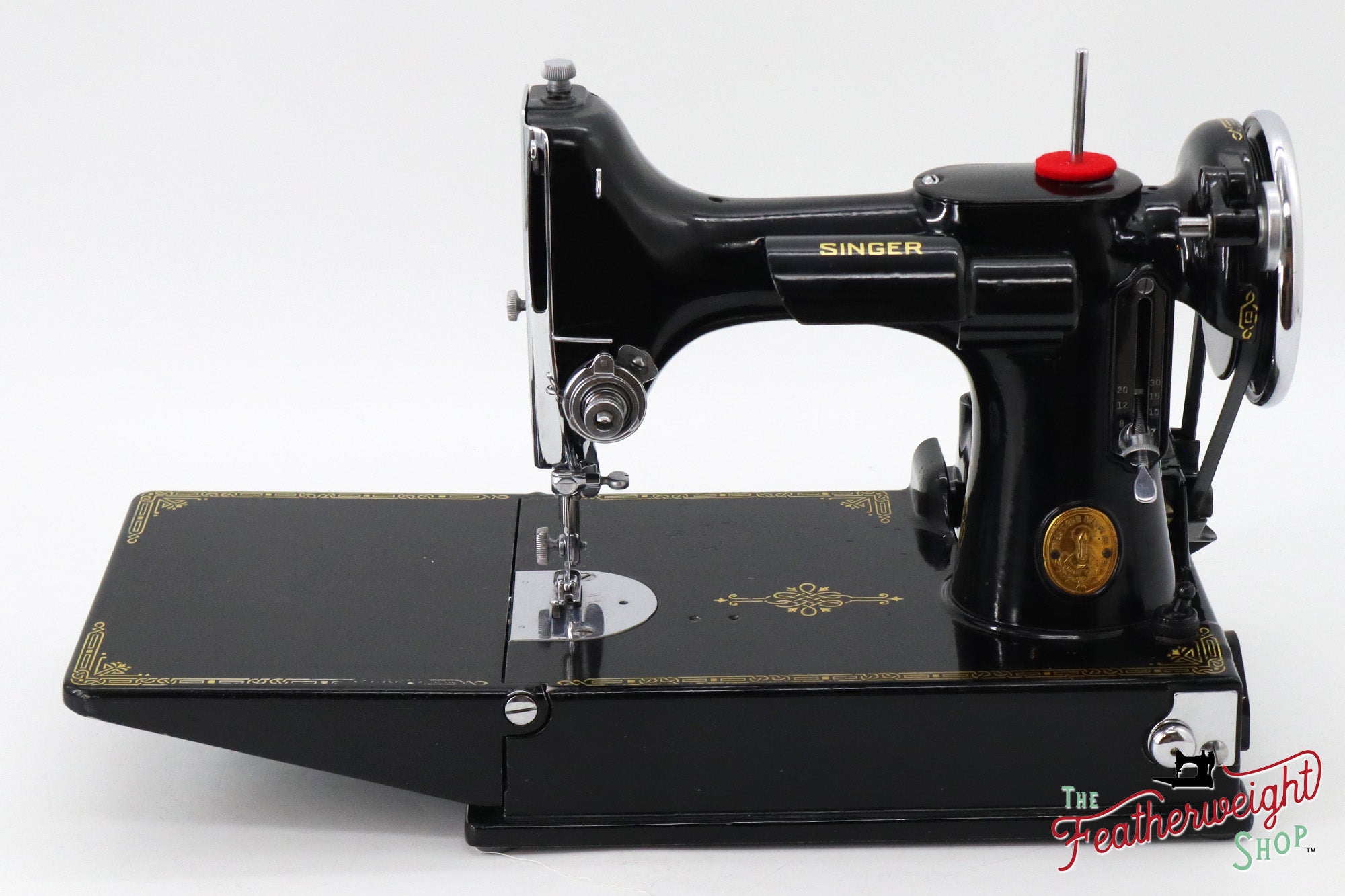 Singer Featherweight 221 Sewing Machine, 1934 AD790***