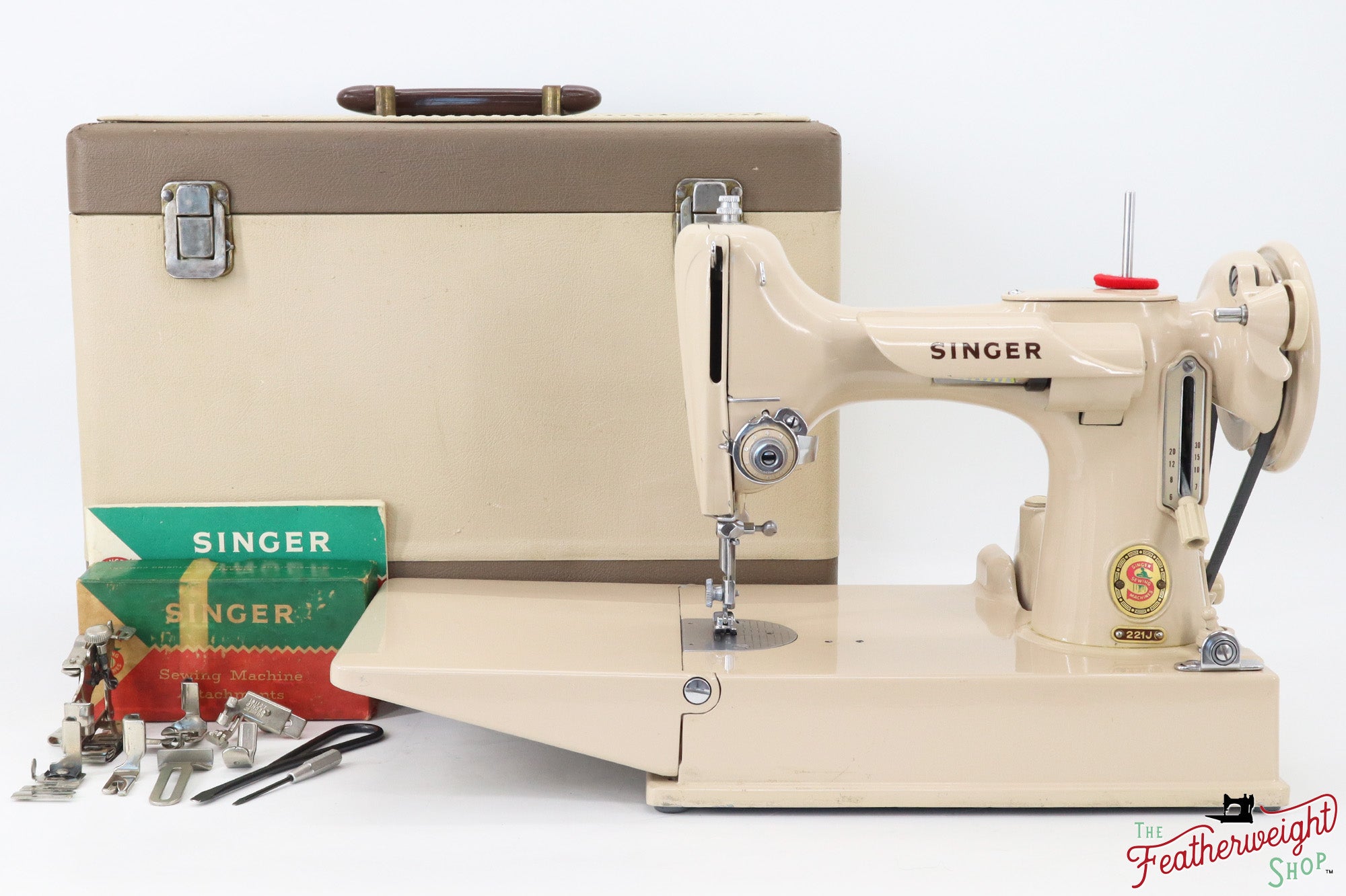 Singer Featherweight 221J Sewing Machine, Tan - JE1589**