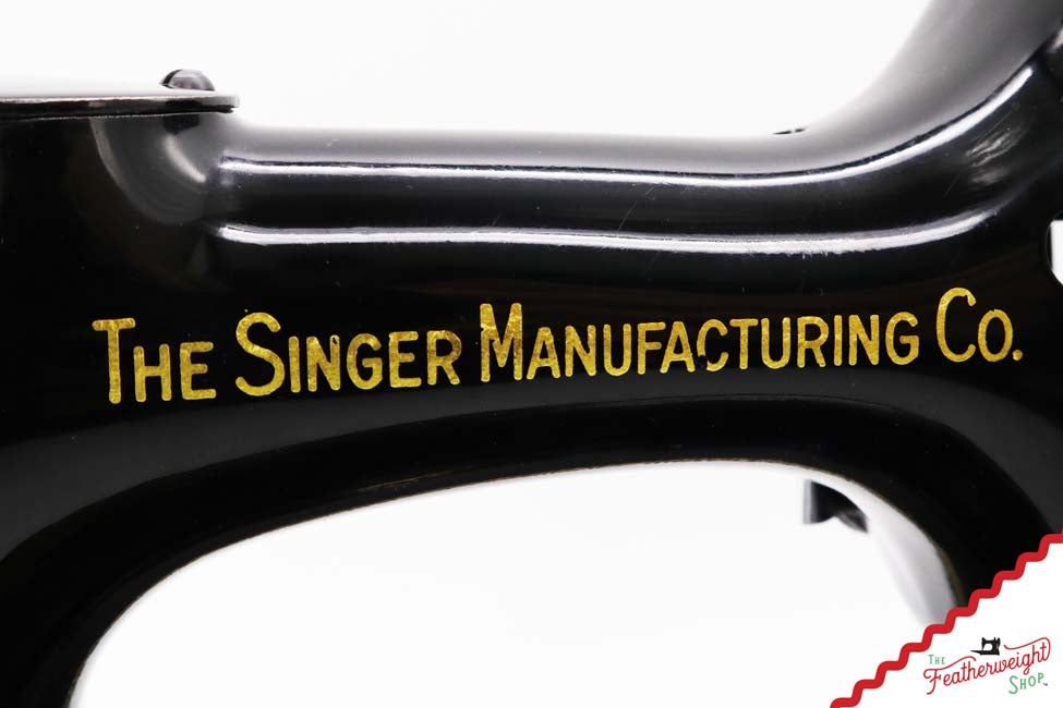 Singer Featherweight 221 Sewing Machine, Centennial: AK594***