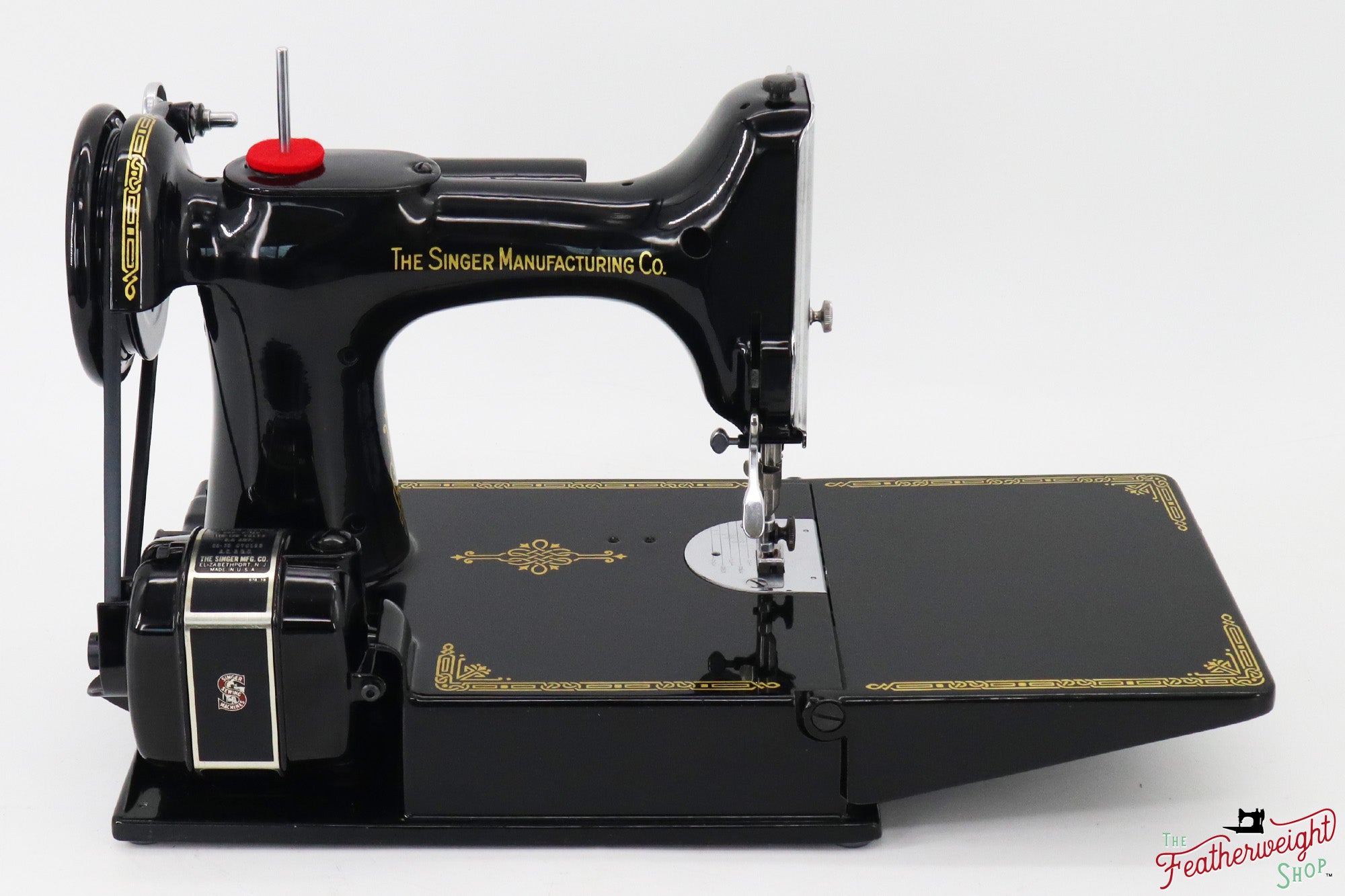 Singer Featherweight 221 Sewing Machine, AL007*** - 1952