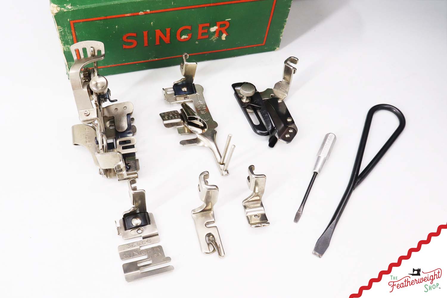 Singer Featherweight 221 Sewing Machine, AM695*** - 1957