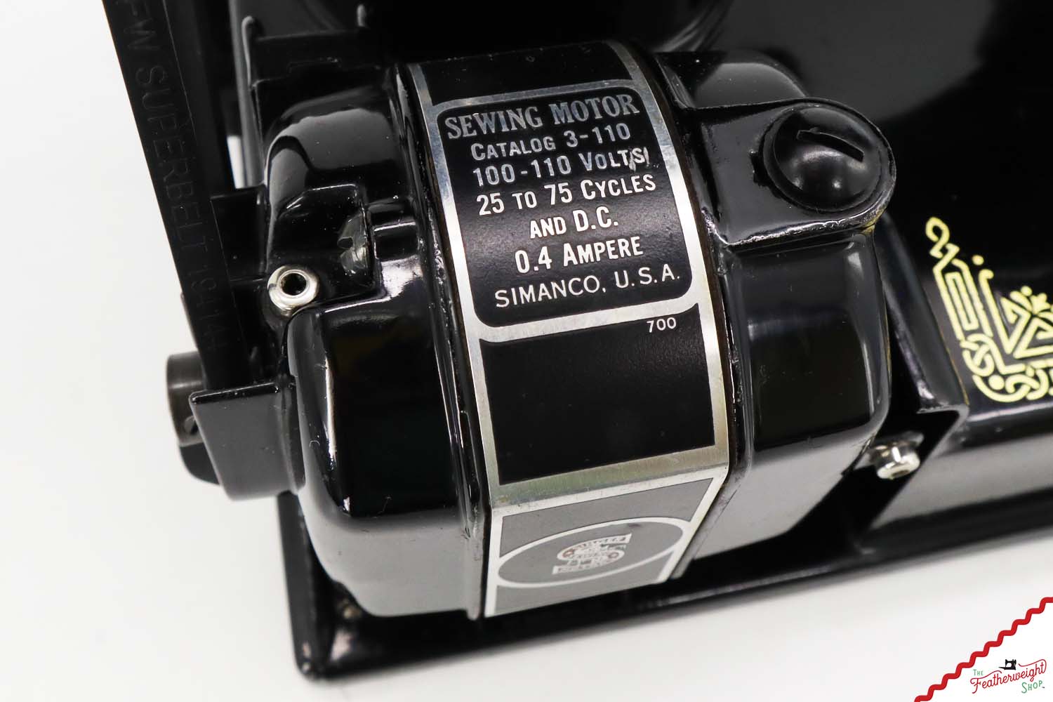 Singer Featherweight 221 Sewing Machine, AH222*** - 1947