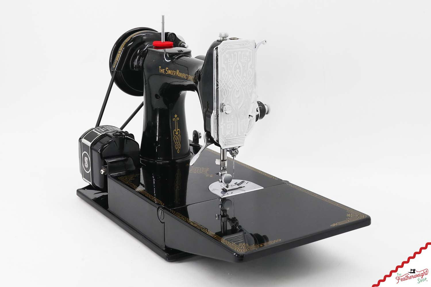 Singer Featherweight 221 Sewing Machine, AH121*** - 1947